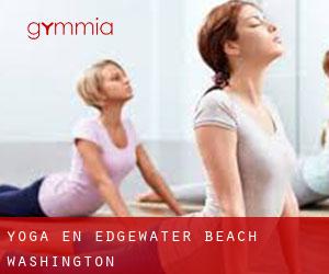 Yoga en Edgewater Beach (Washington)