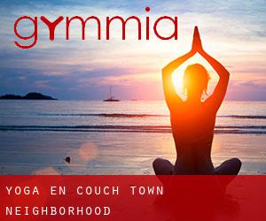 Yoga en Couch Town Neighborhood