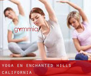 Yoga en Enchanted Hills (California)